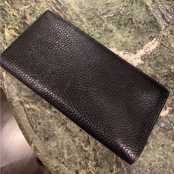 CHANEL Bi- Fold Leather Wallet - Picture 3 of 10